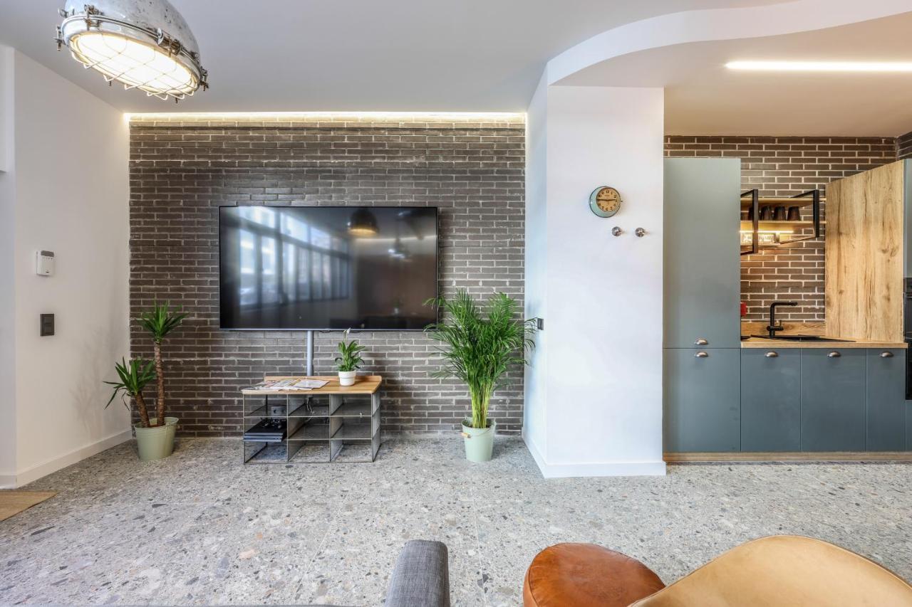 Loft Reformado Industrial Madrid Exterior photo